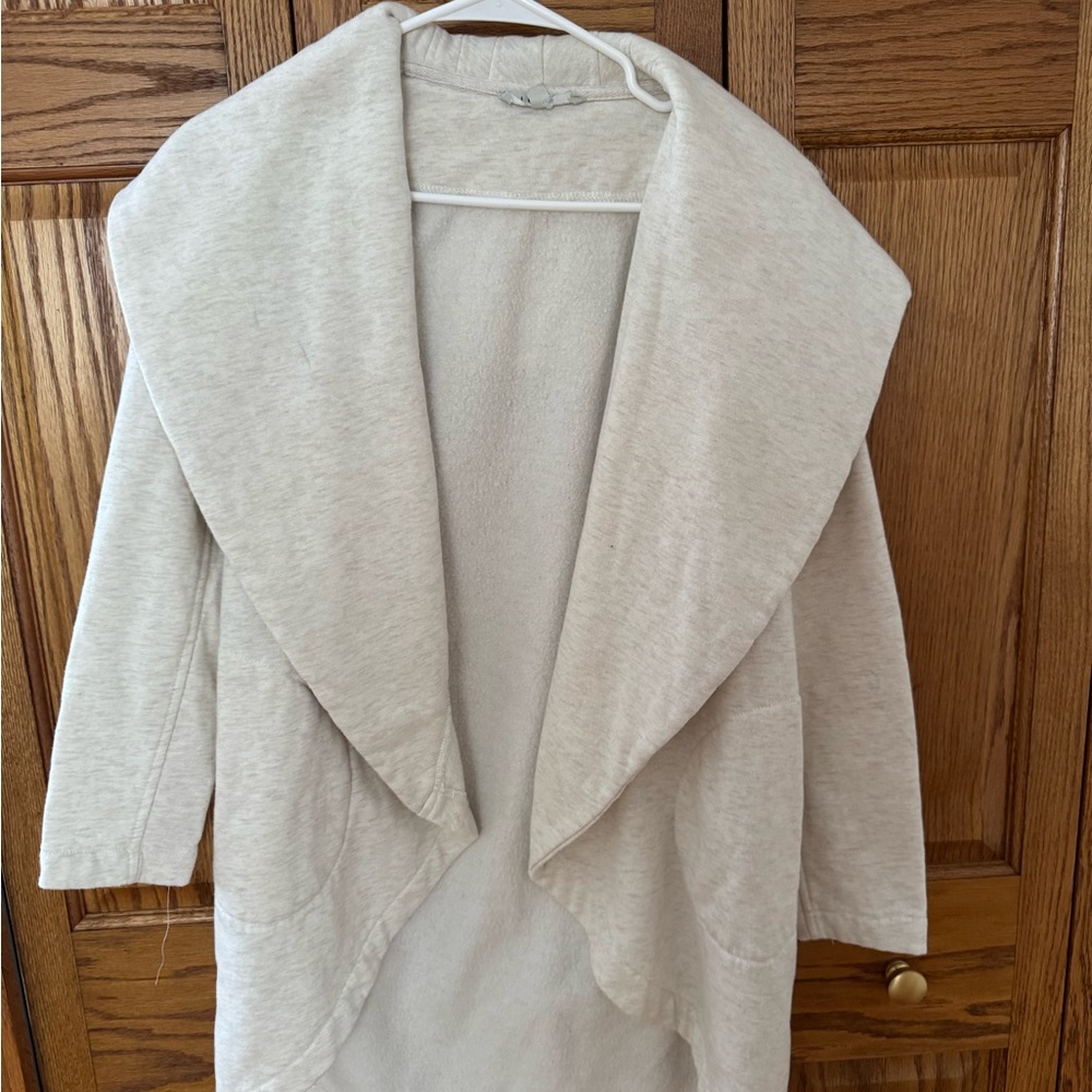 Olive & Oak Cream Open Front Sweater